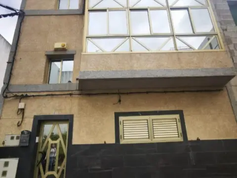 Habitación en calle del Pintor Antonio Padrón