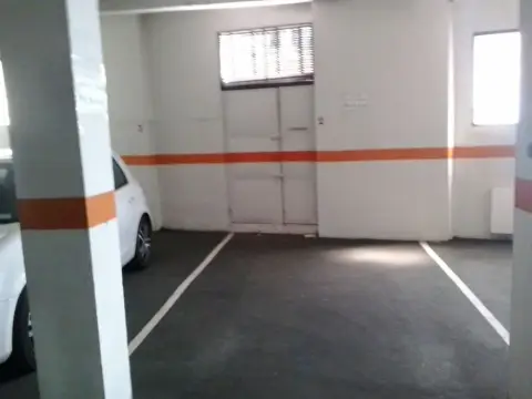 Garaje en calle de Amadeo Gómez, 45