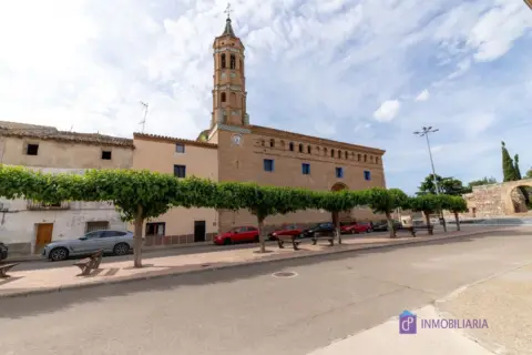 Casa adosada en Plaza de España