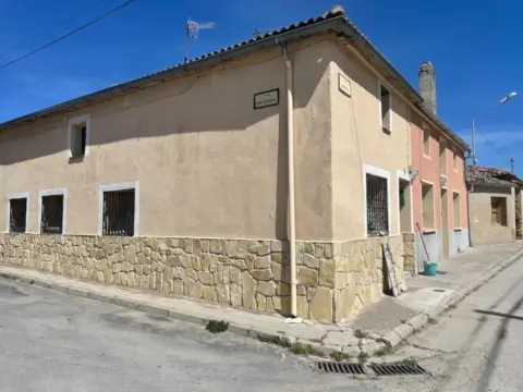 House in Aldea Real