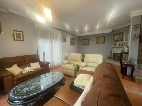 Casa pareada en Castilla y Leon