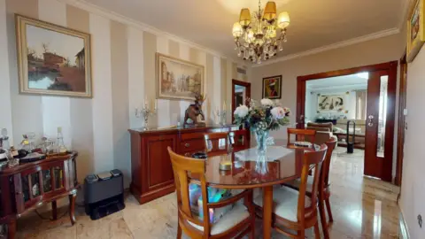 Chalet en calle Sansueña