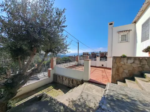 Casa en Santeugini
