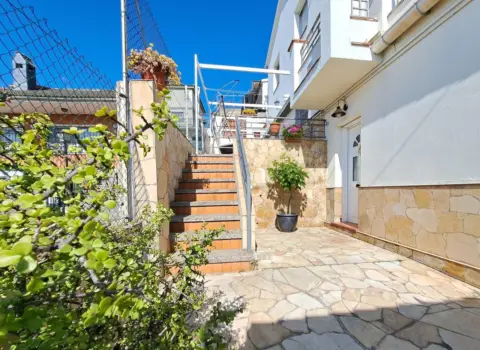 Casa en Santeugini