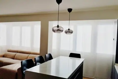 Piso en calle de Haroldo Parrés