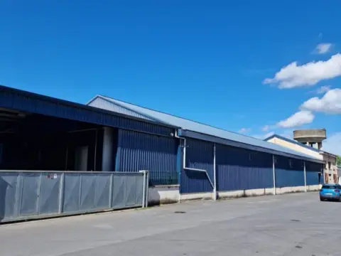 Nave industrial en Karmelo Etxegarai Kalea, 37