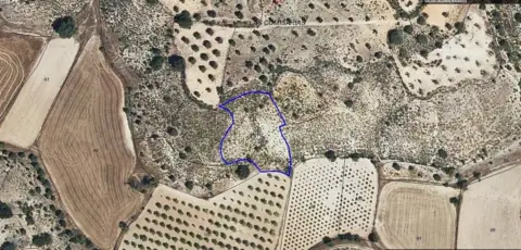 Terreno en calle El Llano