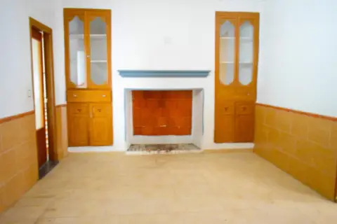 Casa adosada en calle de la Merced, 7