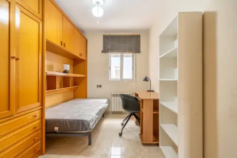 Habitación en calle Escritor Sánchez Moreno