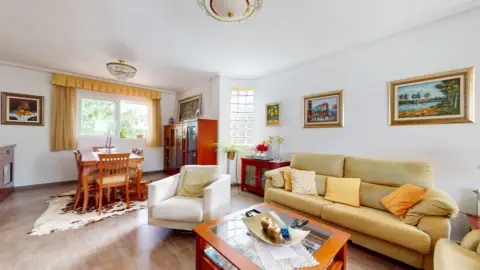 Chalet en Avenida de los Picos de Europa, 26