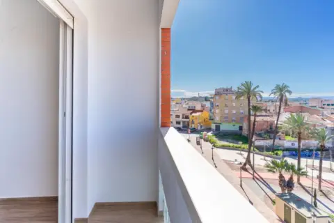 Apartamento en calle de Enrique Bernal Capel, 9