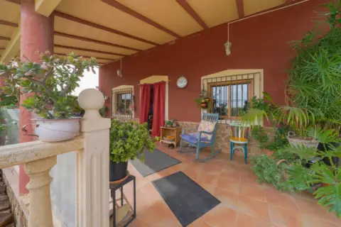 Finca rústica en calle del Niño Jesús del Balate