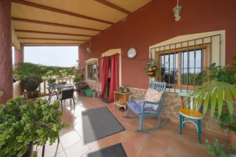 Finca rústica en calle del Niño Jesús del Balate