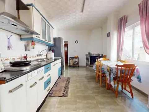 Casa en calle de Saavedra Fajardo, 54