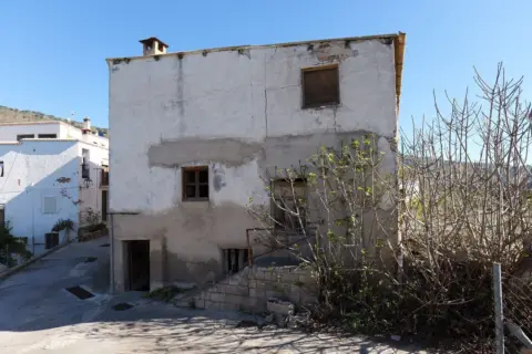 Casa pareada en calle Barrio La Jarea, nº 60