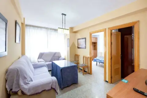 Piso en calle Ruiseñor, 9