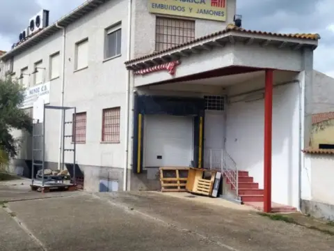 Nave industrial en Carretera Soria - Plasencia