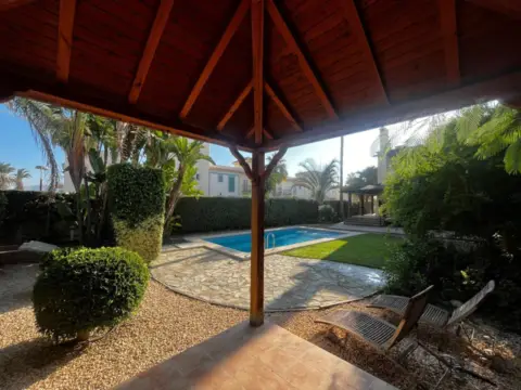Chalet en Cala Marques