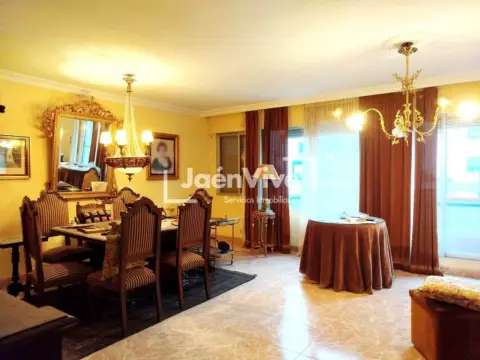 Ático en calle Navas de Tolosa