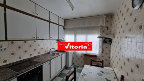 Piso en calle de las Sierras Alavesas