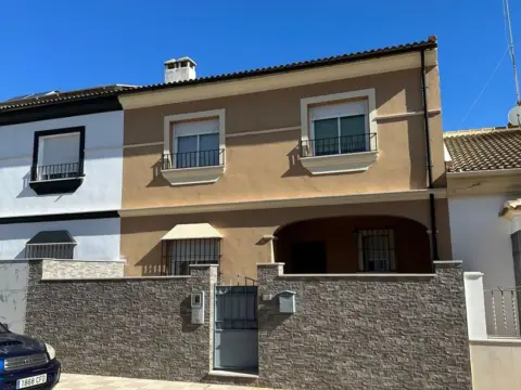 Casa adosada en Campillos