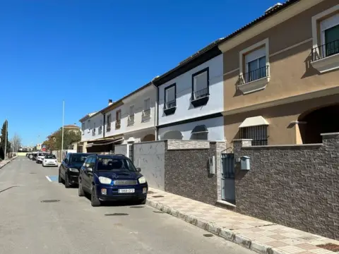Casa adosada en Campillos