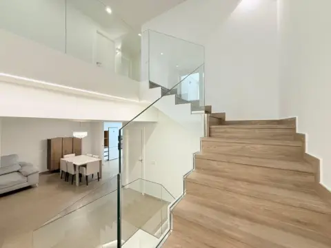 Chalet en San Antonio-San José-Los Ángeles