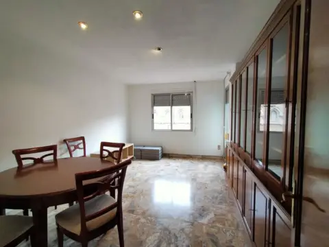 Piso en calle de León XIII