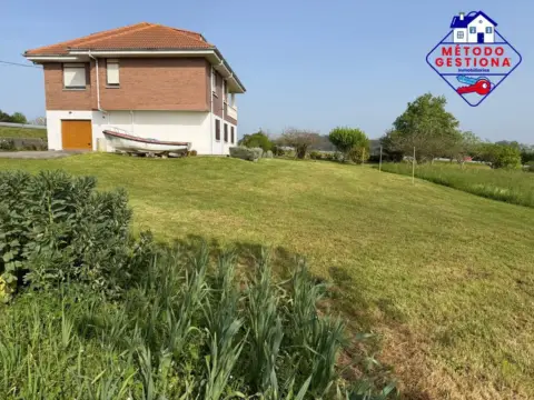 Chalet en Avenida de Cantabria, 574