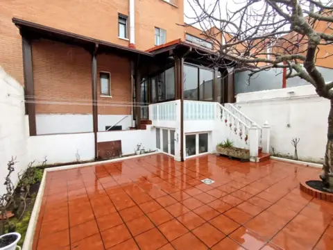 Casa adosada en calle de San Antolín, 7