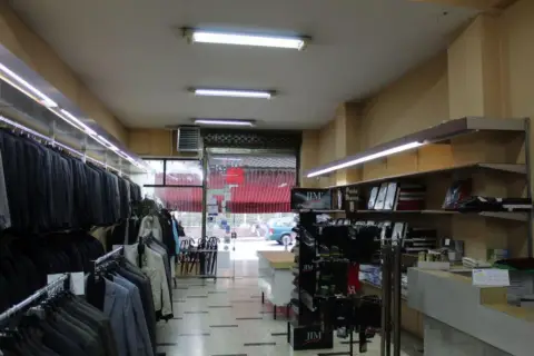 Local comercial en Ensanche-Sar