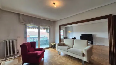 Piso en Avenida de Manuel Rivera