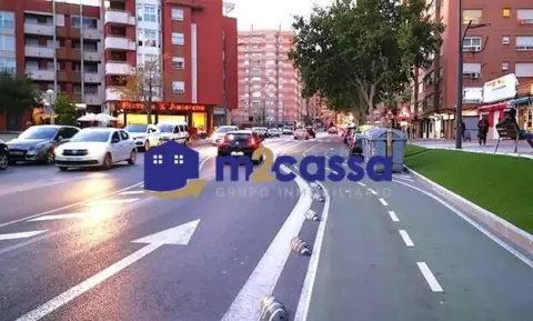 Garaje en Alameda Cervantes - El Gato