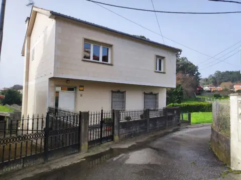 Chalet en calle Trabanca Badiña
