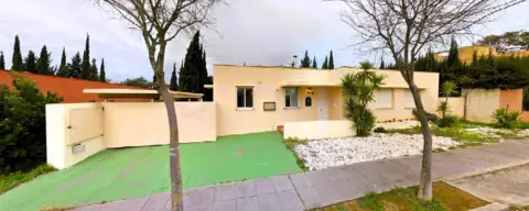 Chalet en Almensilla
