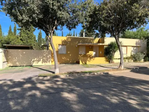 Chalet en Almensilla