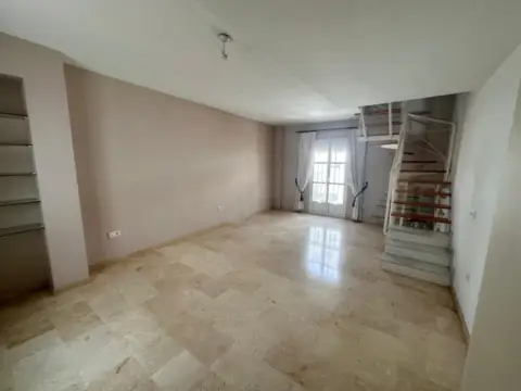 Dúplex en calle Valme