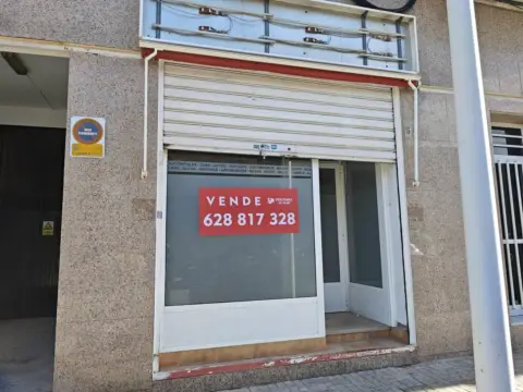 Local comercial en Avenida de Alicante