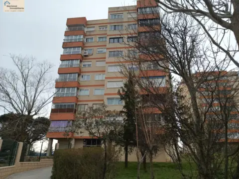 Piso en calle Río Moros