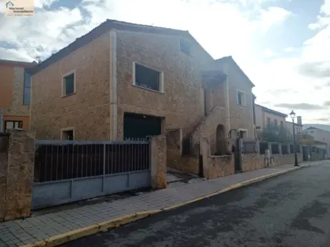 Chalet en calle de la Casona