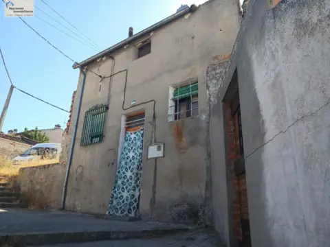 Casa en calle del Río Cega