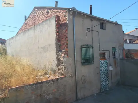 Casa en calle del Río Cega