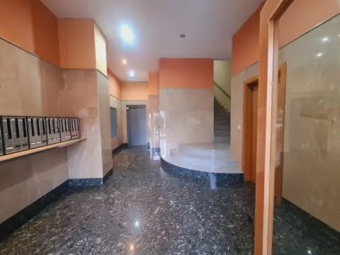 Piso en calle Antonio González Calderón, 14