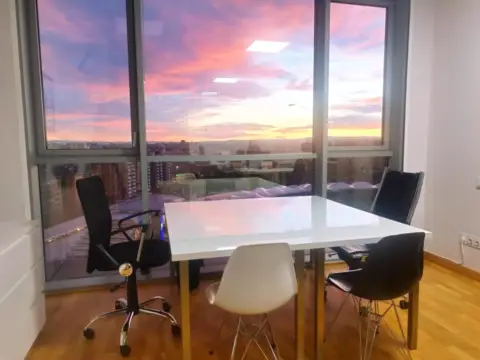 Piso en Avenida de los Hermanos Machado