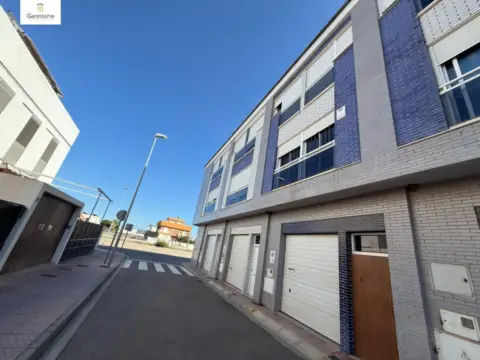 Casa adosada en calle Serra Espada, nº 18