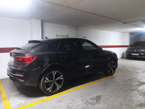 Garaje en calle del Ceramista Ros