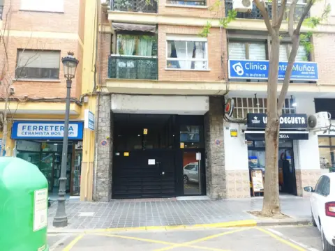 Garaje en calle del Ceramista Ros