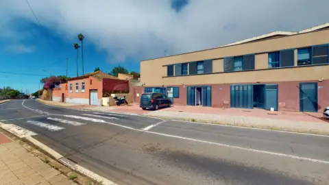 Local comercial en Camino San Miguel de Geneto, 52