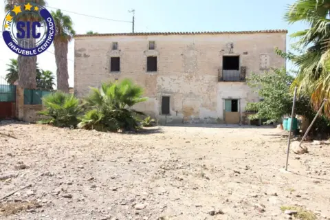 Casa en calle Arriba