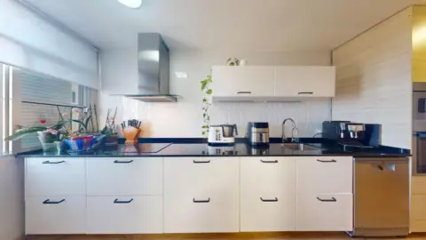 Piso en calle Luis Celso Garcia Guadalu, nº 23